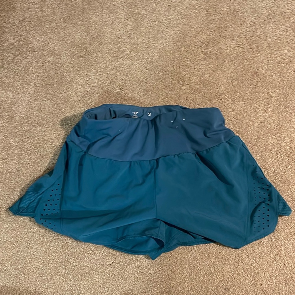 I’m selling shorts from Xersion.